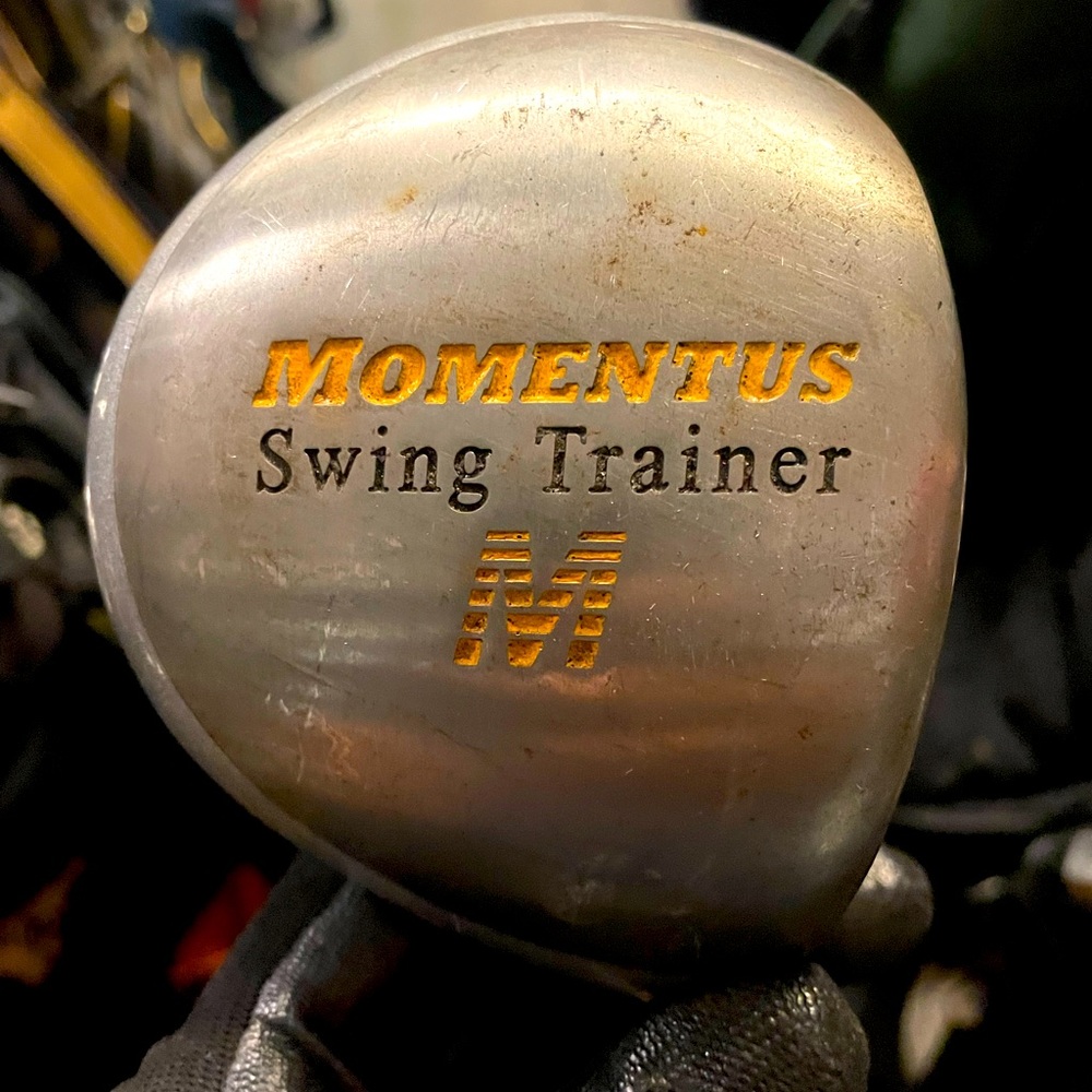 Momentus swing trainer In Right Handed